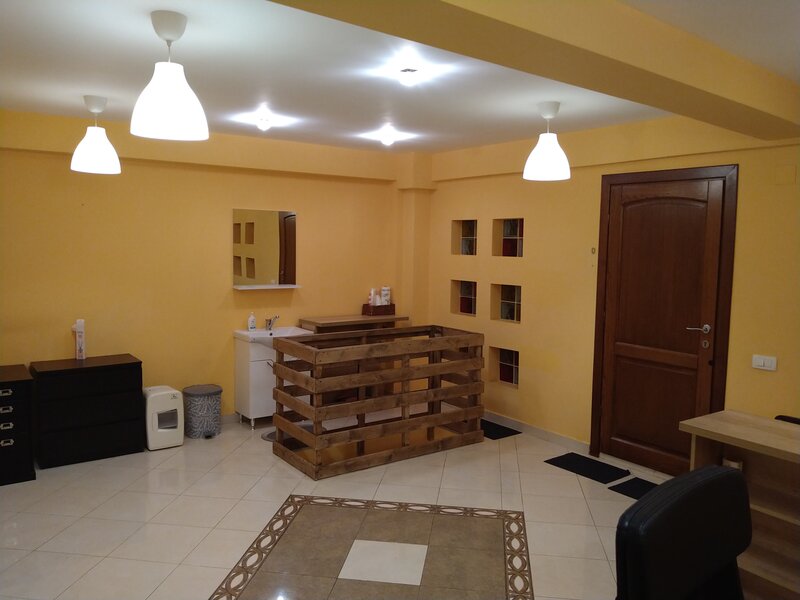 Piata Alba Iulia, pt. cabinet/ birou, particular