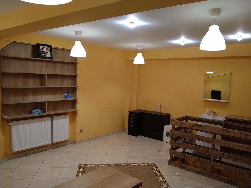 Piata Alba Iulia, pt. cabinet/ birou, particular